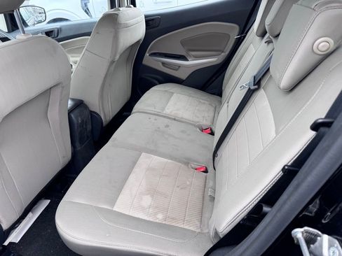 Used 2022 Ford EcoSport S image 9