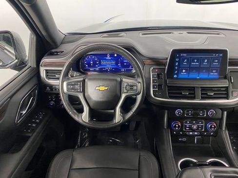 Used 2022 Chevrolet Tahoe LT w/ Luxury Package image 15