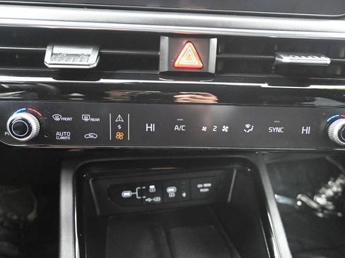Certified 2025 Kia K5 GT FWD image 17