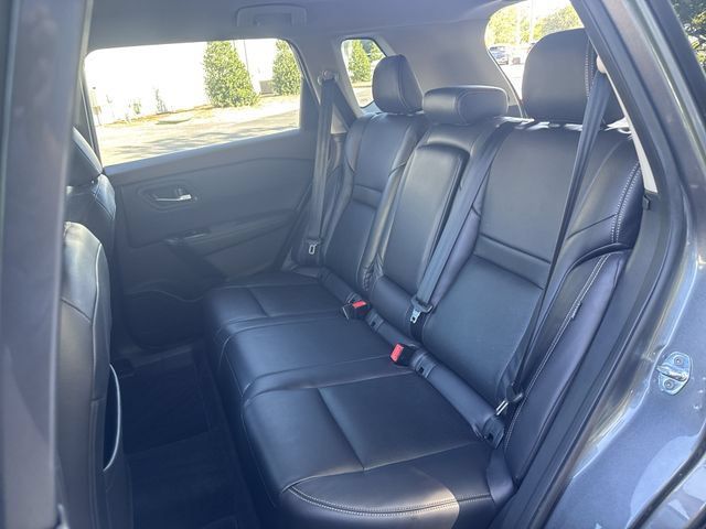 Used 2023 Nissan Rogue SV FWD image 13