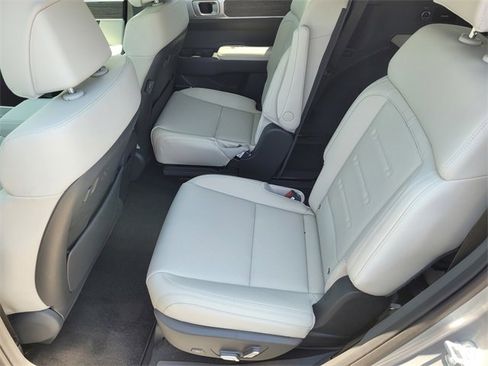 New 2025 Hyundai Santa Fe Calligraphy image 9