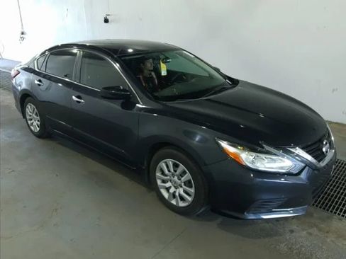 Used 2017 Nissan Altima 2.5 S w/ Power Driver Seat Package FWD image 3