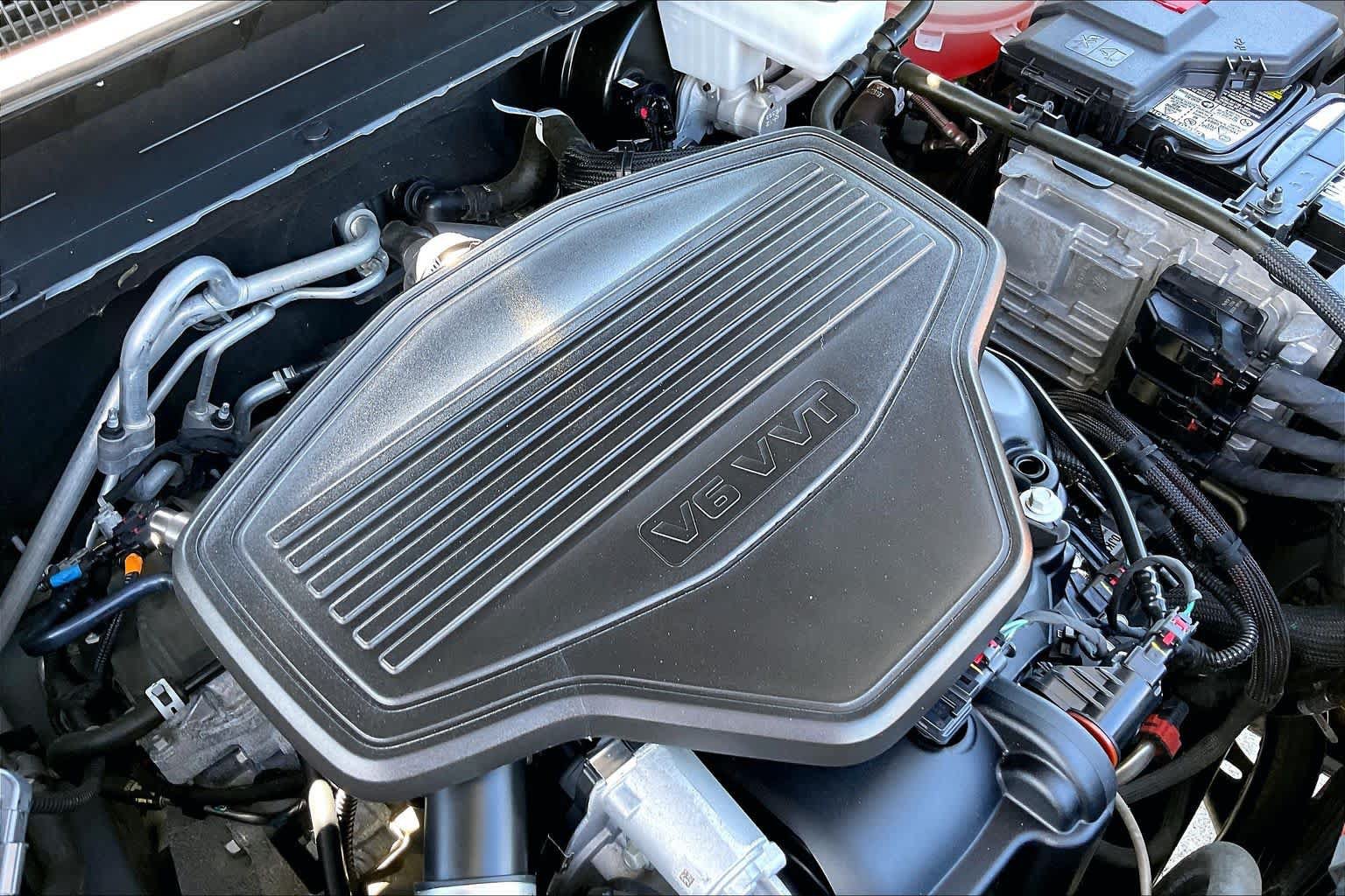 Used 2021 GMC Acadia Denali FWD image 32
