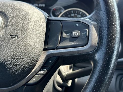 Used 2024 RAM 3500 Tradesman w/ Chrome Appearance Group AWD/4WD image 27