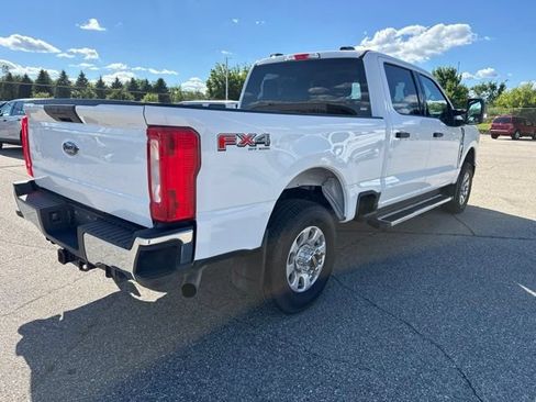 Used 2023 Ford F250 XLT w/ FX4 Off-Road Package AWD/4WD image 8