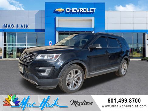 Used 2017 Ford Explorer XLT w/ Equipment Group 202A image 1