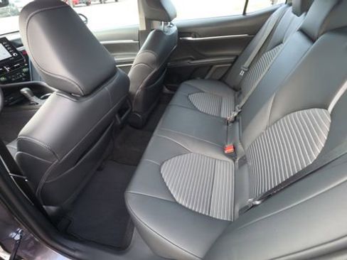 Used 2023 Toyota Camry SE FWD image 17