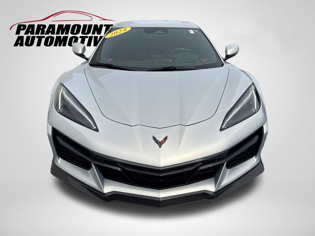Used 2024 Chevrolet Corvette Z06 RWD image 2