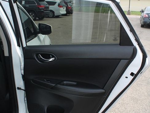 Used 2019 Nissan Sentra S image 18
