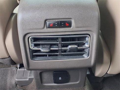 Certified 2022 Lincoln Corsair FWD w/ Equipment Group 101A image 10