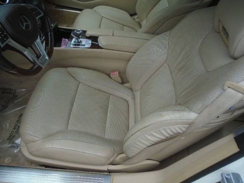 Used 2013 Mercedes-Benz SL 550 image 10