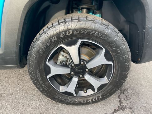 Used 2020 Jeep Renegade Trailhawk w/ Cold Weather Group image 14