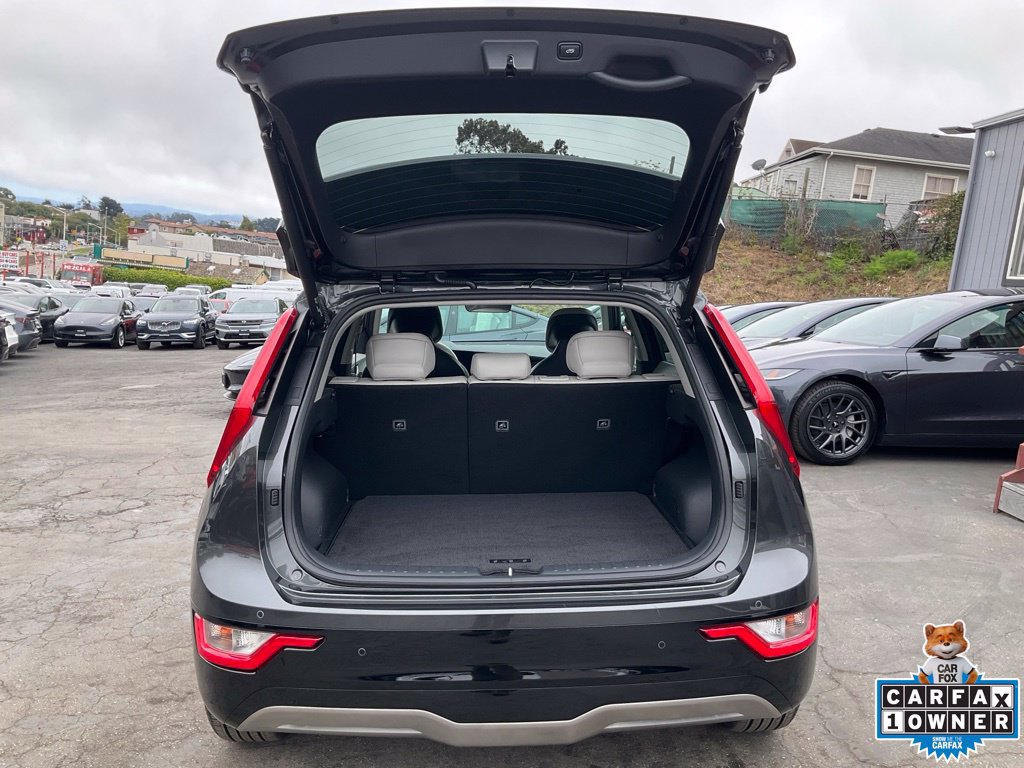 Used 2023 Kia Niro Wind FWD image 11