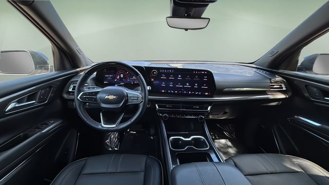 Used 2026 Chevrolet Traverse High Country FWD image 16