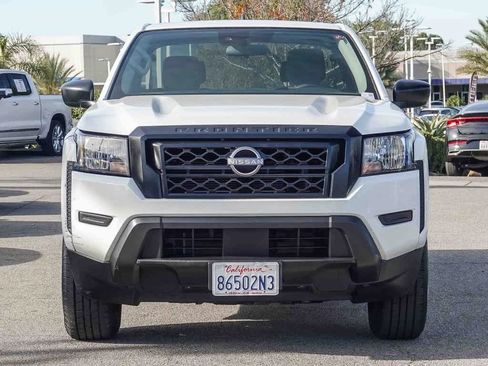 Used 2022 Nissan Frontier S image 2