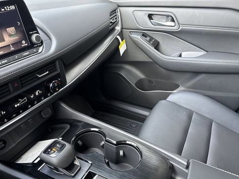 New 2026 Nissan Rogue SV w/ SV Premium Package image 24