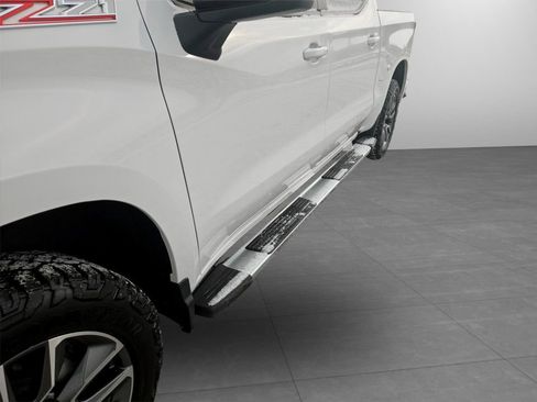 Used 2024 Chevrolet Silverado 1500 LT image 32