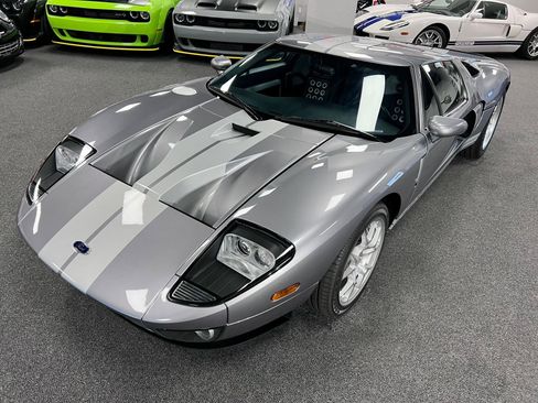 Used 2006 Ford GT image 24