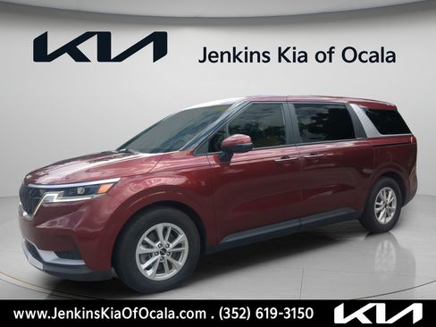 Certified 2024 Kia Carnival LX FWD image 7
