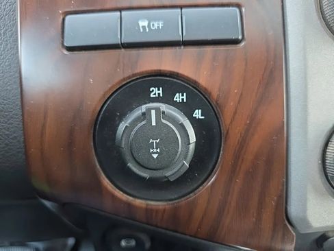 Used 2016 Ford F350 Lariat w/ Lariat Ultimate Package image 27