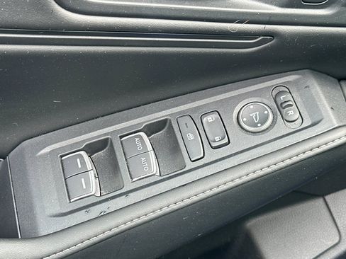 Used 2024 Honda Accord Sport image 12