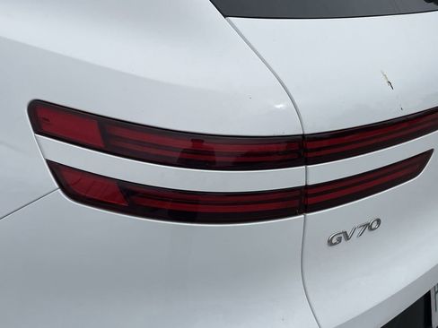 Used 2023 Genesis GV70 3.5T Sport w/ Sport Advanced Package image 8