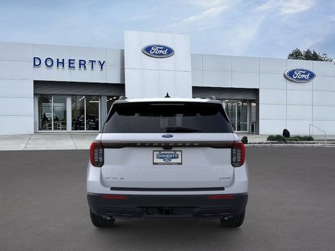 New 2026 Ford Explorer Active AWD/4WD image 5
