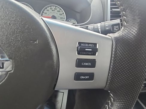 Used 2014 Nissan Xterra PRO-4X w/ Pro-4x Leather Package image 16