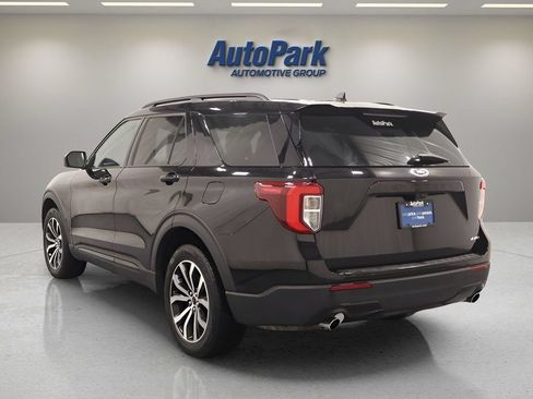 Used 2023 Ford Explorer ST-Line AWD/4WD image 7