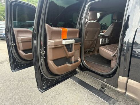 Used 2016 Ford F150 King Ranch w/ Equipment Group 601A Luxury AWD/4WD image 16