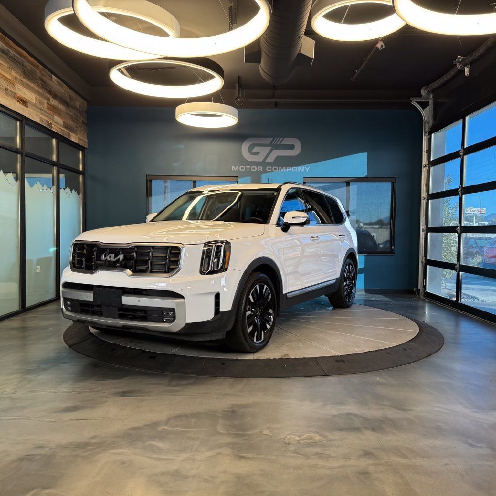 Used 2024 Kia Telluride SX Prestige w/ Towing Package AWD/4WD image 7