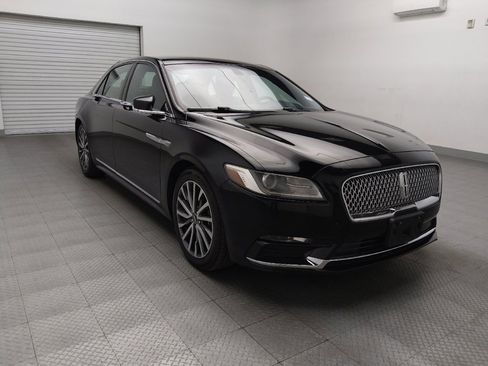 Used 2017 Lincoln Continental Select image 13