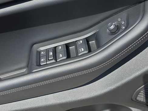 Used 2024 Jeep Grand Cherokee Laredo X w/ Luxury Tech Group I RWD image 24