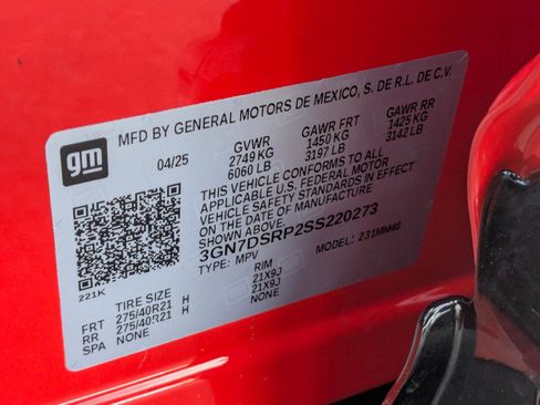 Used 2025 Chevrolet Equinox EV RS w/ LPO, All-Weather Mat Package image 28