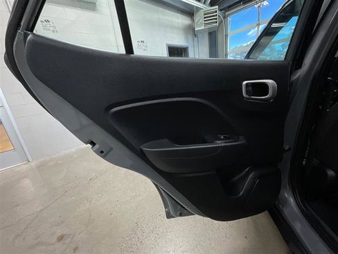 Used 2020 Hyundai Venue SEL w/ Convenience + Premium Package image 19