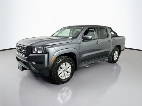 Used 2022 Nissan Frontier SV AWD/4WD image 3
