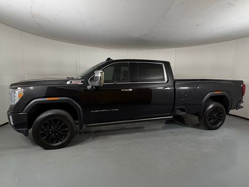 Used 2023 GMC Sierra 3500 Denali w/ Denali Black Diamond Edition AWD/4WD image 6