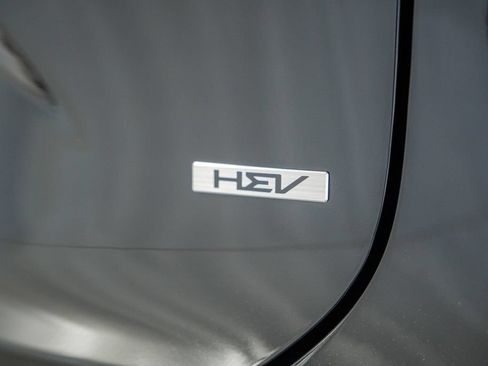 Used 2024 Kia Niro LX FWD image 7