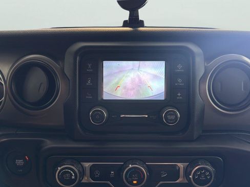 Used 2018 Jeep Wrangler Unlimited Sport S AWD/4WD image 20