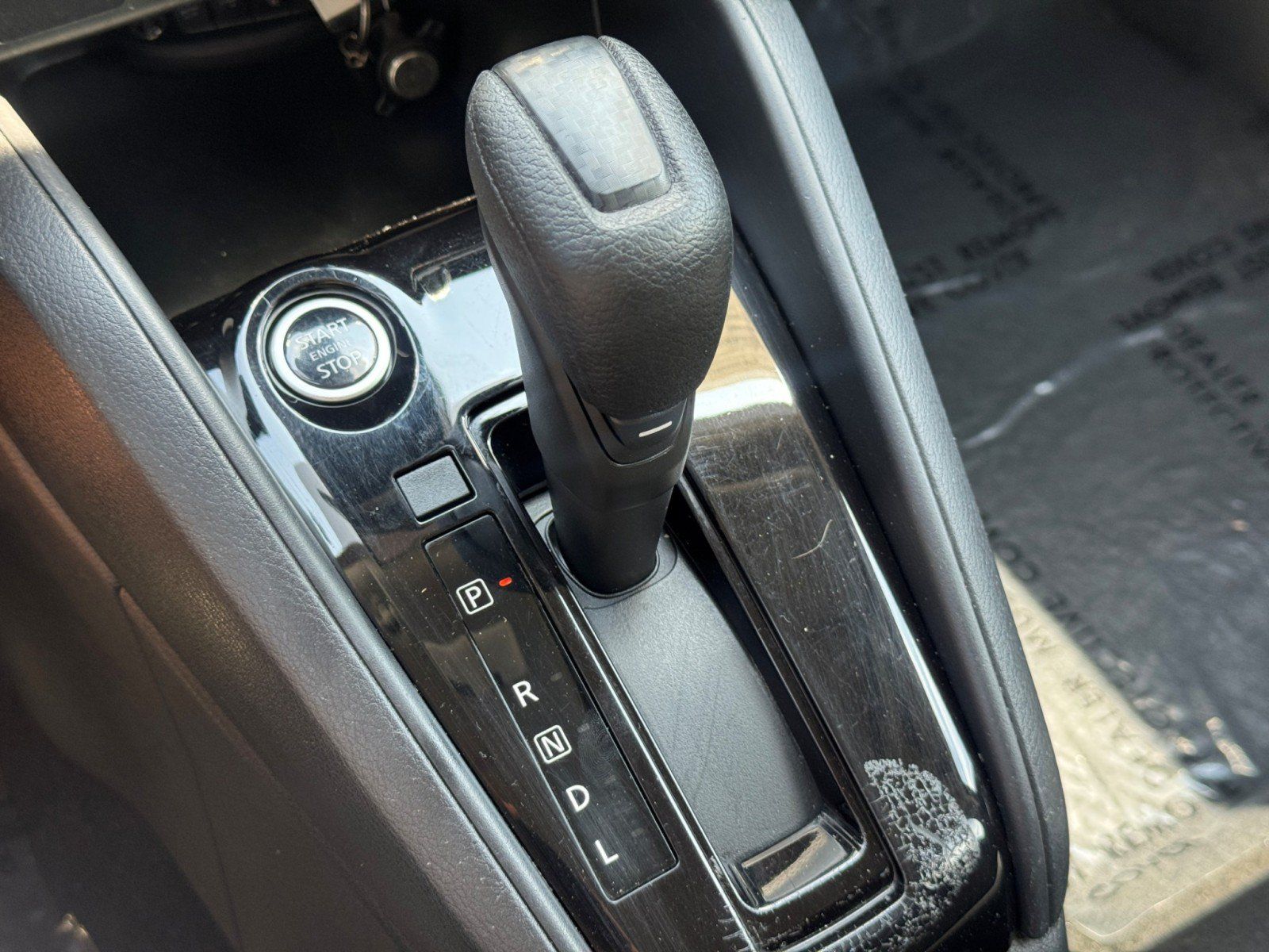 Used 2021 Nissan Versa S FWD image 27