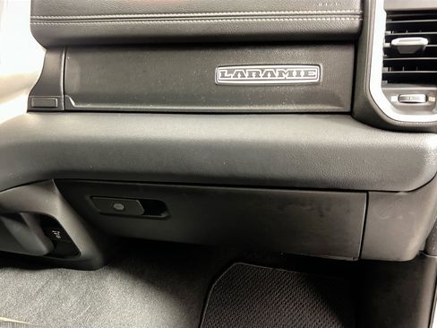 Used 2019 RAM 1500 Laramie image 34