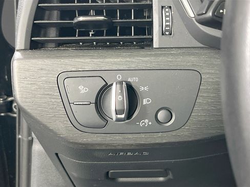 Used 2021 Audi A4 2.0T Premium Plus w/ Premium Plus Package image 10