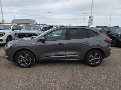 Used 2023 Ford Escape ST-Line Select w/ Tech Pack #2 AWD/4WD image 6