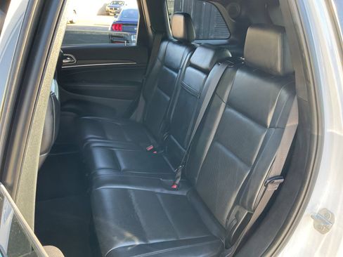 Used 2019 Jeep Grand Cherokee Limited w/ Luxury Group II image 20