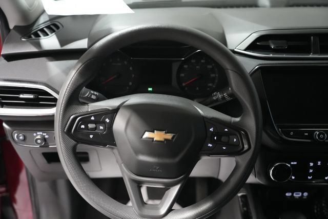 Used 2023 Chevrolet TrailBlazer LT w/ Convenience Package AWD/4WD image 13