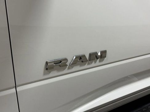 Used 2024 RAM 3500 Big Horn AWD/4WD image 25