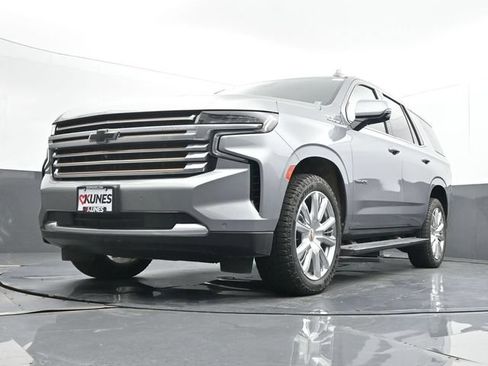 Used 2023 Chevrolet Tahoe High Country w/ Premium Package 2 AWD/4WD image 27