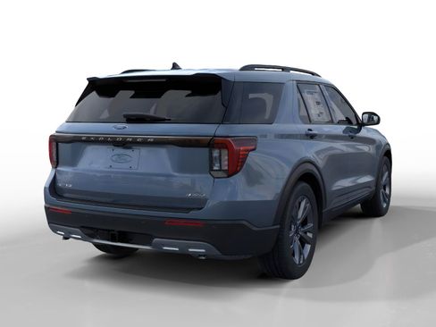 New 2026 Ford Explorer Active image 8