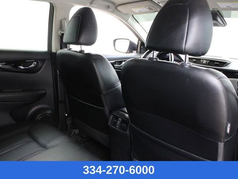 Used 2022 Nissan Rogue Sport SL image 19