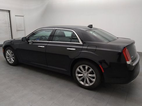 Used 2018 Chrysler 300 Limited AWD/4WD image 3